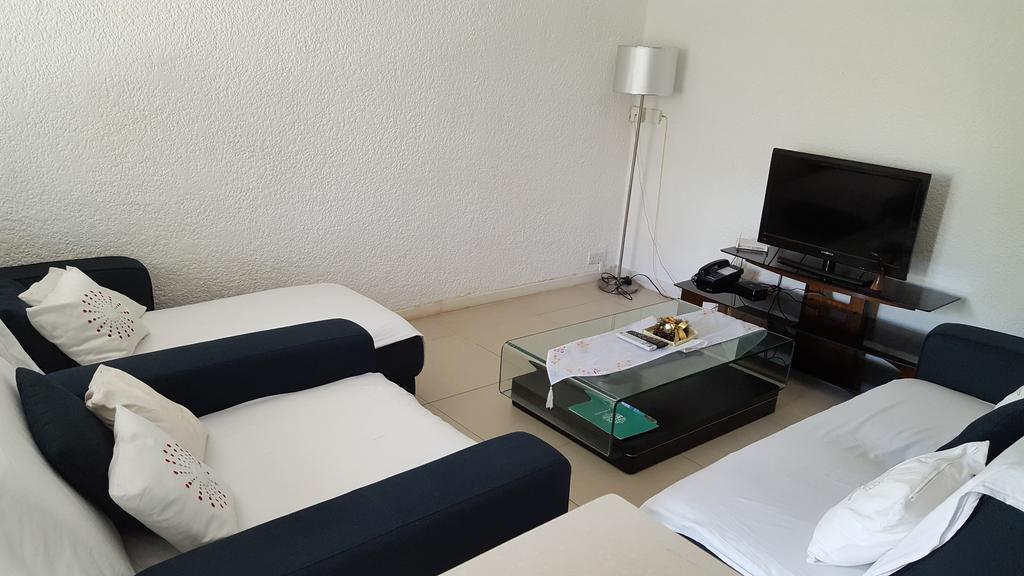 Villa In Le Tamier, 4 Bedrooms, 300M Flic En Flac Beach Ngoại thất bức ảnh
