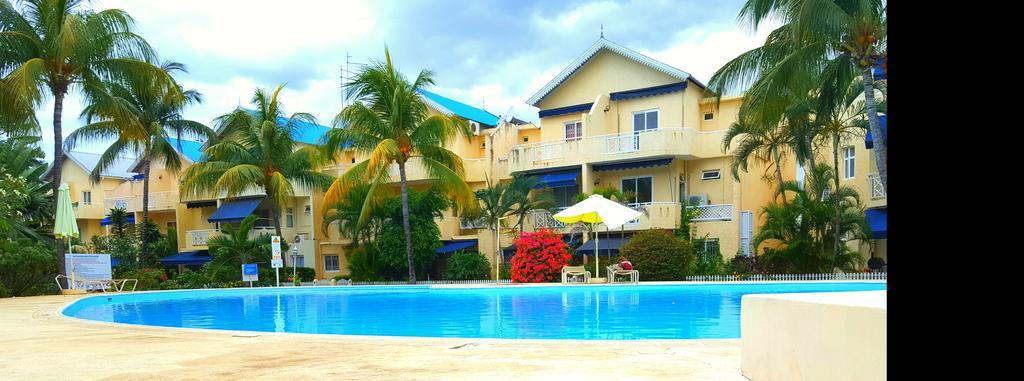 Villa In Le Tamier, 4 Bedrooms, 300M Flic En Flac Beach Ngoại thất bức ảnh