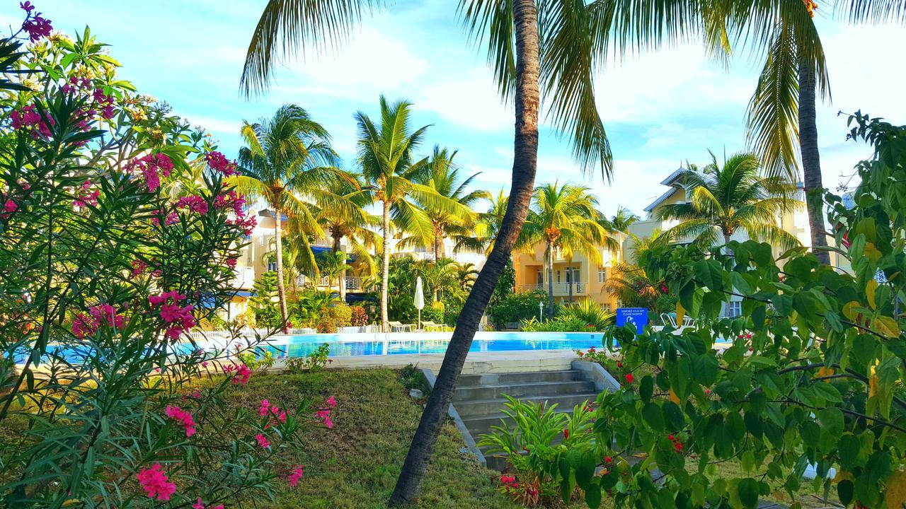 Villa In Le Tamier, 4 Bedrooms, 300M Flic En Flac Beach Ngoại thất bức ảnh
