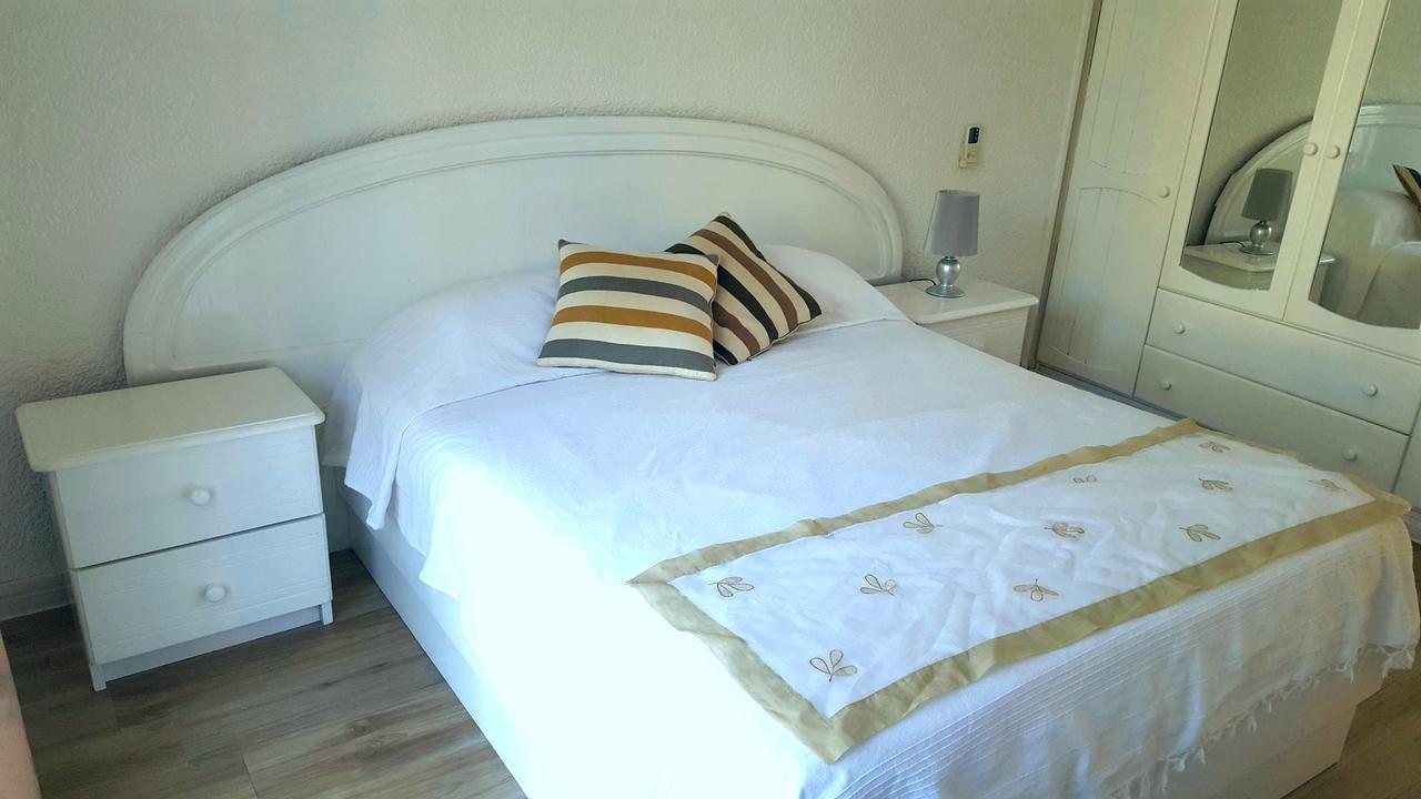 Villa In Le Tamier, 4 Bedrooms, 300M Flic En Flac Beach Ngoại thất bức ảnh